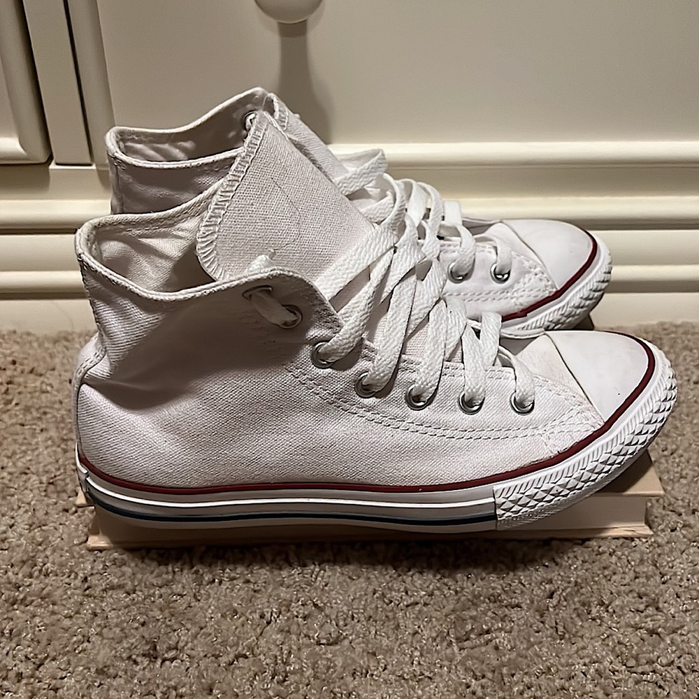 High top kids white converse size 3 - Picture 2 of 5
